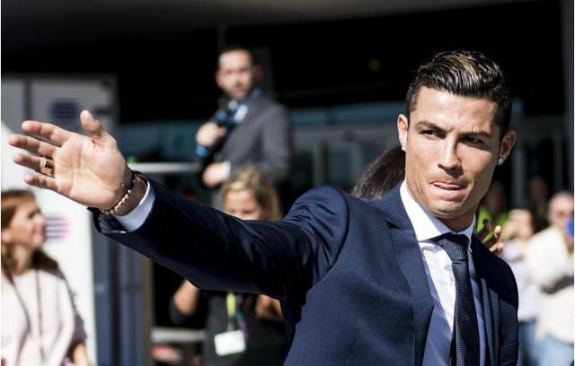 小波特连续三场比赛砍下30+&命中5个三分，篮网队史首人（小波特三连场30+且命中5记三分，篮网队史第一人）