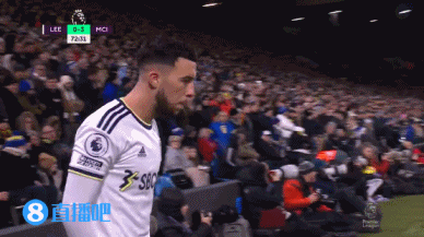 半场：科莫1-0萨索洛，杜维卡斯破门，尼科-帕斯倒钩射门被扑（半场战报：科莫暂1-0萨索洛，杜维卡斯建功，尼科-帕斯倒钩被扑出）