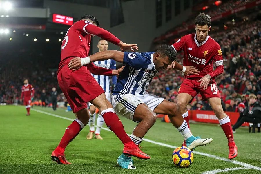 马卡：老佛爷在皇马输塞尔塔后召开紧急会议，持续至凌晨（马卡：皇马不敌塞尔塔后，老佛爷连夜召开紧急会议，直至凌晨）