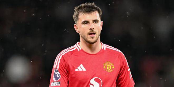 曼联旧将：把梅罗相互比较很可悲，不如享受他们的精彩表现（曼联旧将：别再比较梅罗，享受他们的精彩更重要）