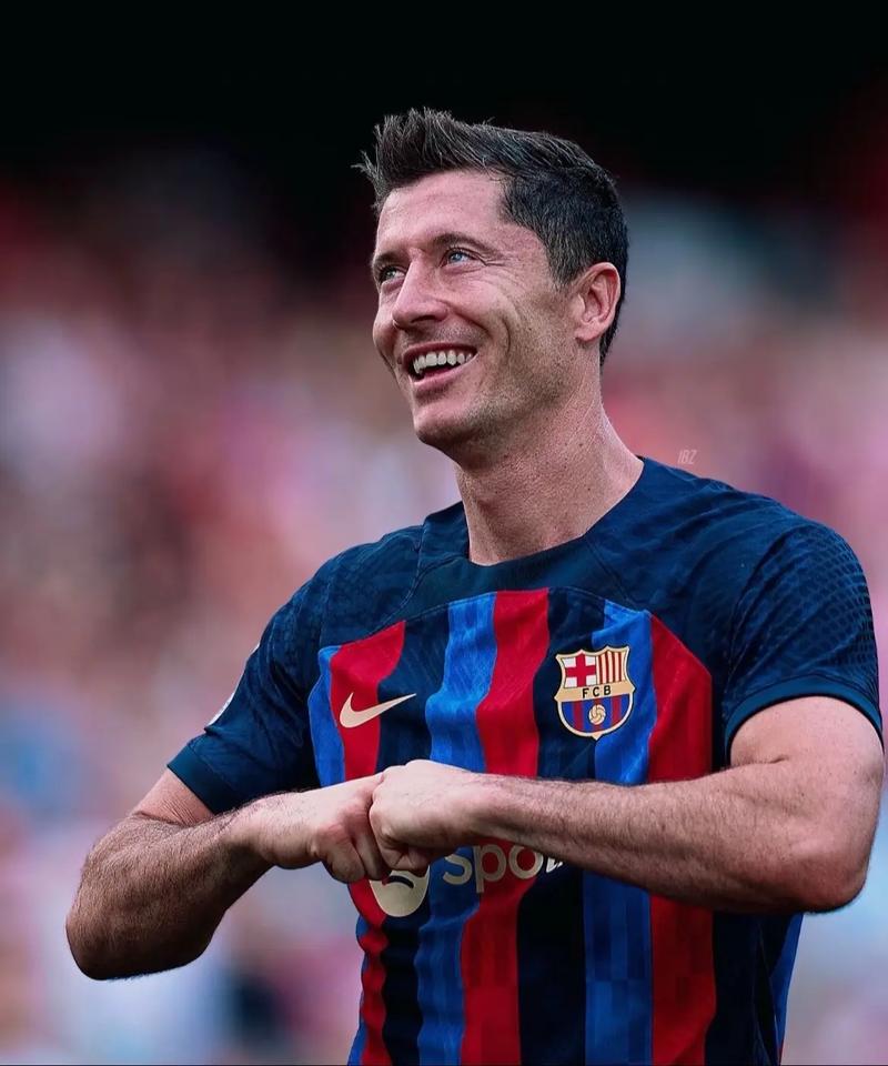 罗马诺：梅西的专访在社媒上获得超1.4亿浏览量，这让我自豪（罗马诺：梅西专访社媒浏览量破1.4亿，我倍感自豪）