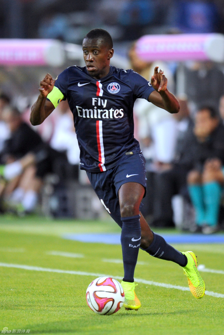 拜仁3-1逆转葡体，格纳布里传射、卡尔、塔破门，基米希乌龙（拜仁3-1逆转葡体：格纳布里一传一射，卡尔与塔建功，基米希自摆乌龙）